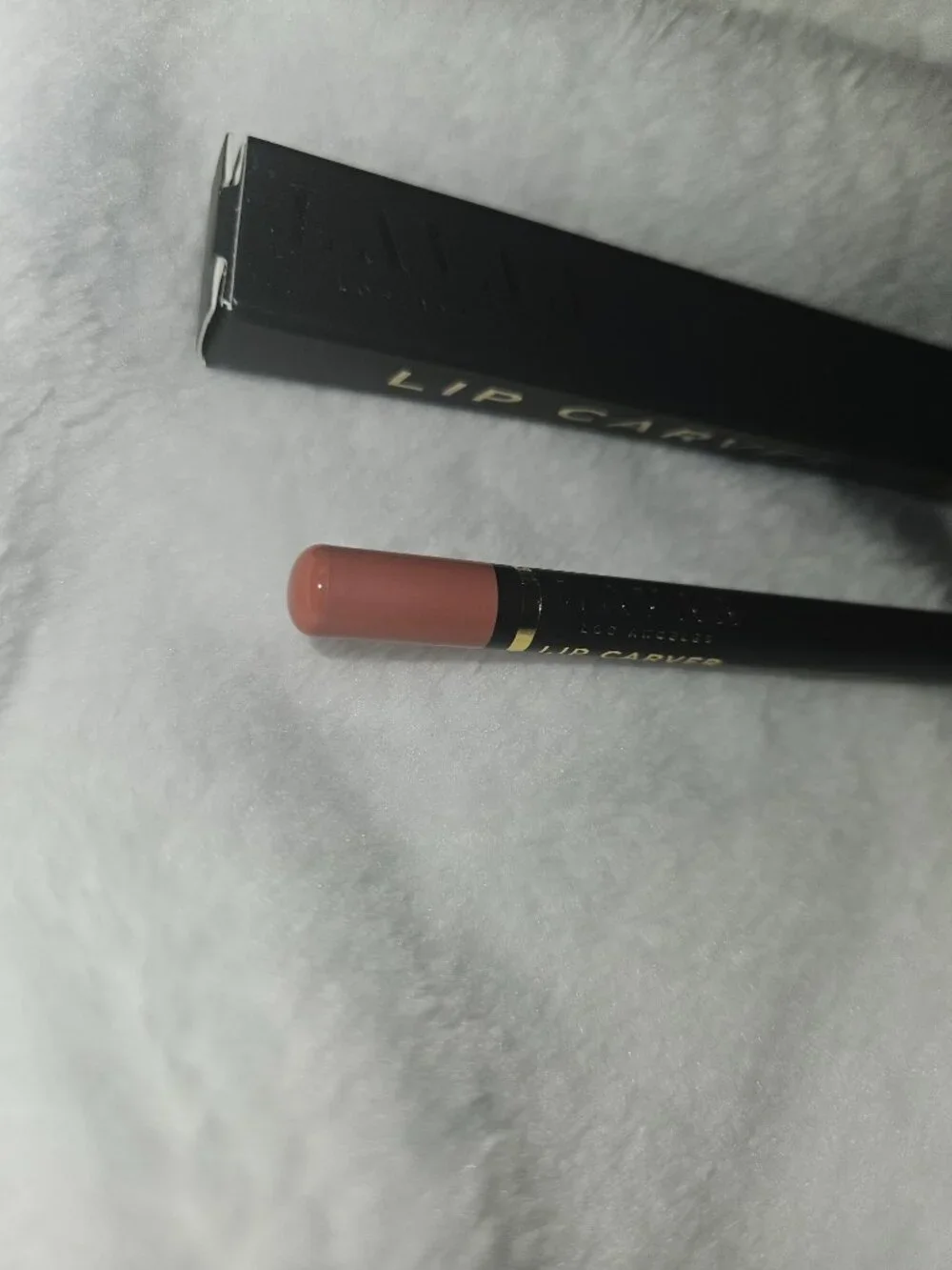 NIB Lavaa Lip Carver Lip Liner Pencil in 